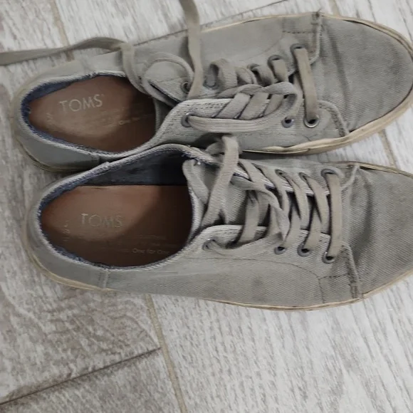 💣 5 For $20 Toms Gray Women's Sneakers - Picture 3 of 9